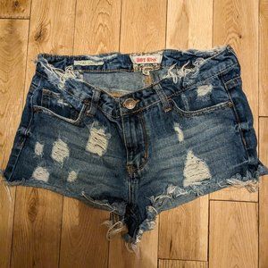 Hot kiss shorts